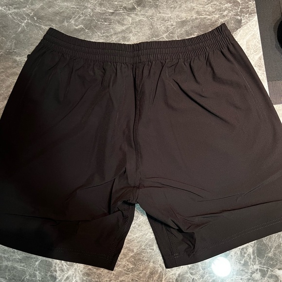 Men’s LSKD Rep Short Large. - Picture 2 of 4